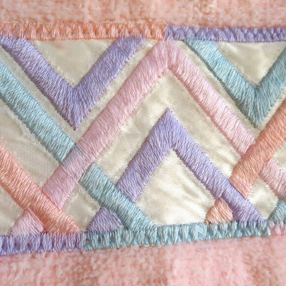 New Vintage 1987 Bath Towel Set 8pc Bath Hand Washcloth Peach Embroidery USA Mod - Picture 6 of 13